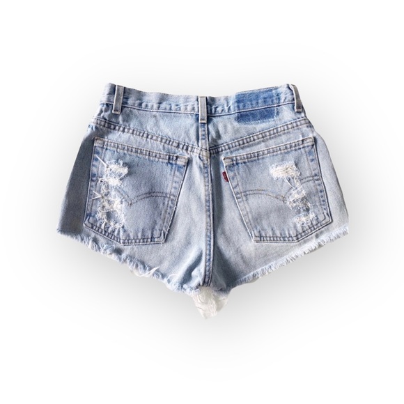 LF Furst of a Kind ★ Upcycled Vintage Levi's® ★ Lace Cut Off Denim Jeans Shorts - Picture 14 of 16